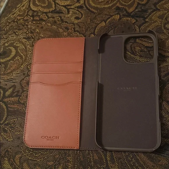 Coach Signature Pattern folio Phone Case 16 pro max like new condition leather - Picture 3 of 6